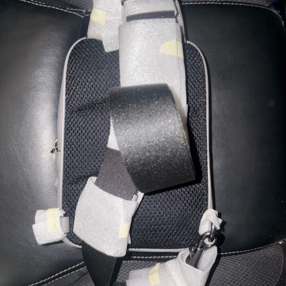 Coach - Picture 6 of 9